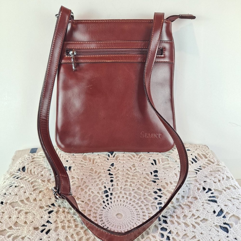 Stauer Brooklyn Leather Hip Crossbody Bag